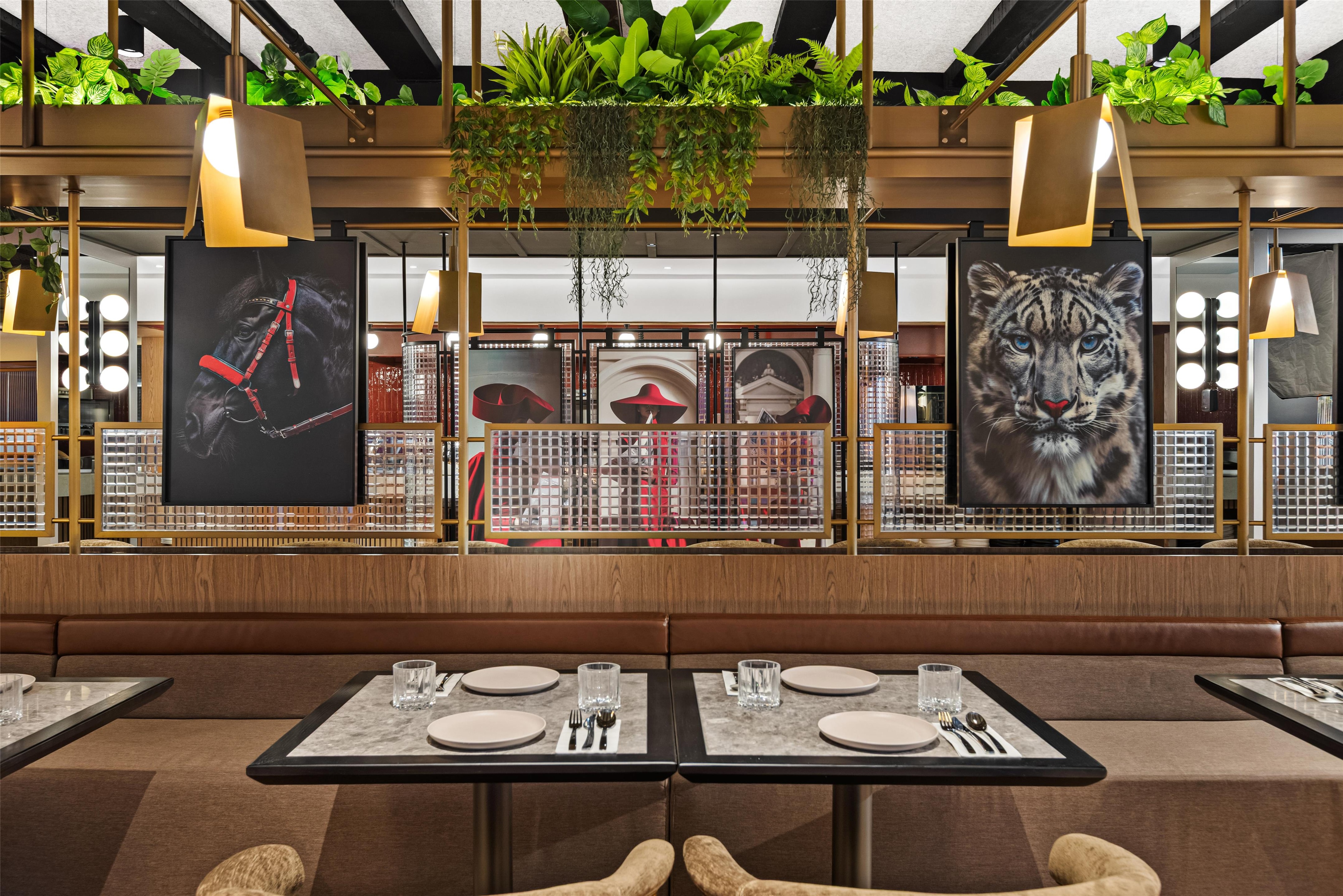 PR - EMEA 2026 - Radisson RED Auckland Restaurant Art and Seating