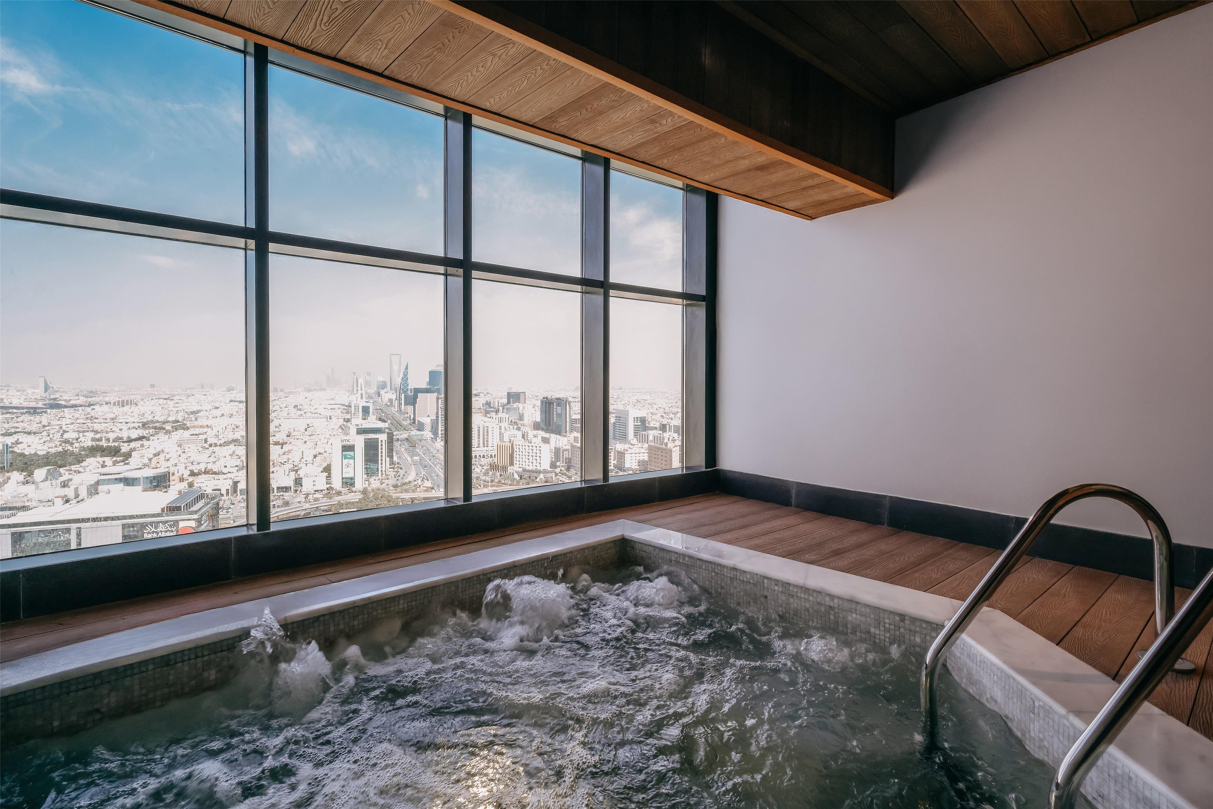 PR - EMEA 2026 - Radisson Collection Residences Riyadh spa whirpool