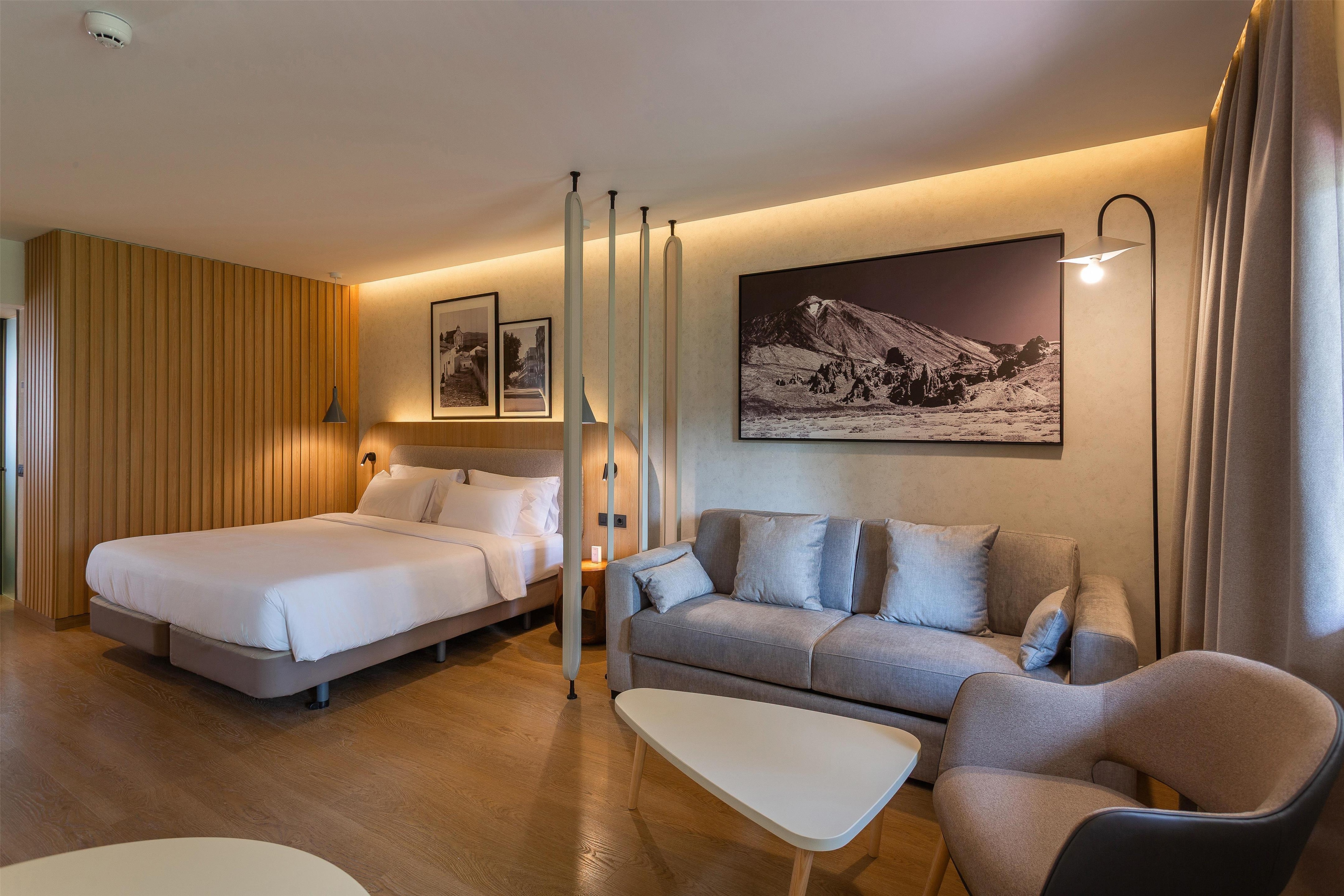 PR - EMEA 2026 - Radisson Resort amp Residences Tenerife Junior Suite
