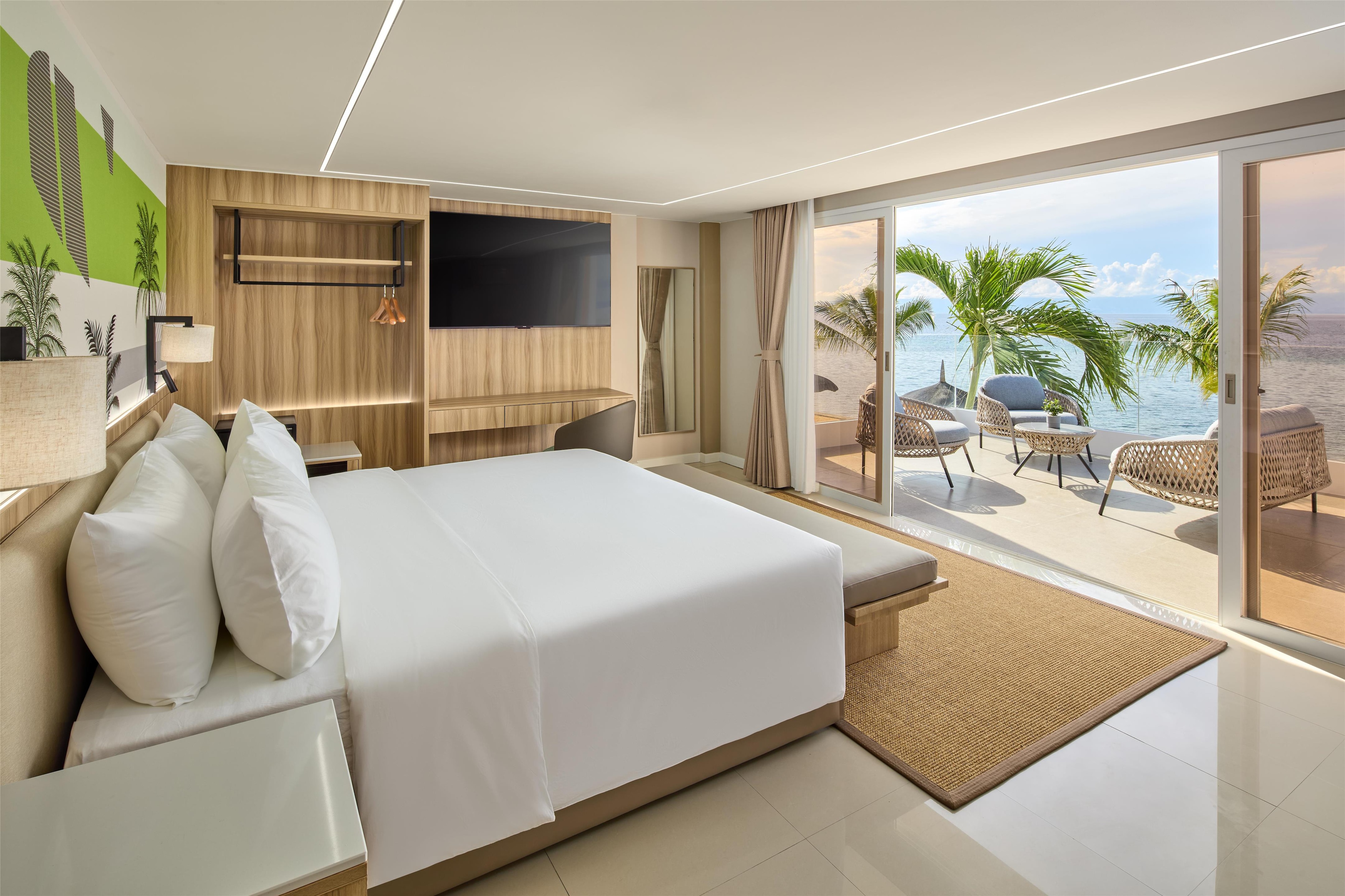 PR - EMEA 2026 - LIME Resort Bohol a member of Radisson Individuals Premier One Bedroom Duplex Villa Beachfront