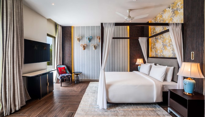 Pramod Lands End Resort, a member of Radisson Individuals - Grand Royal Villa Suite