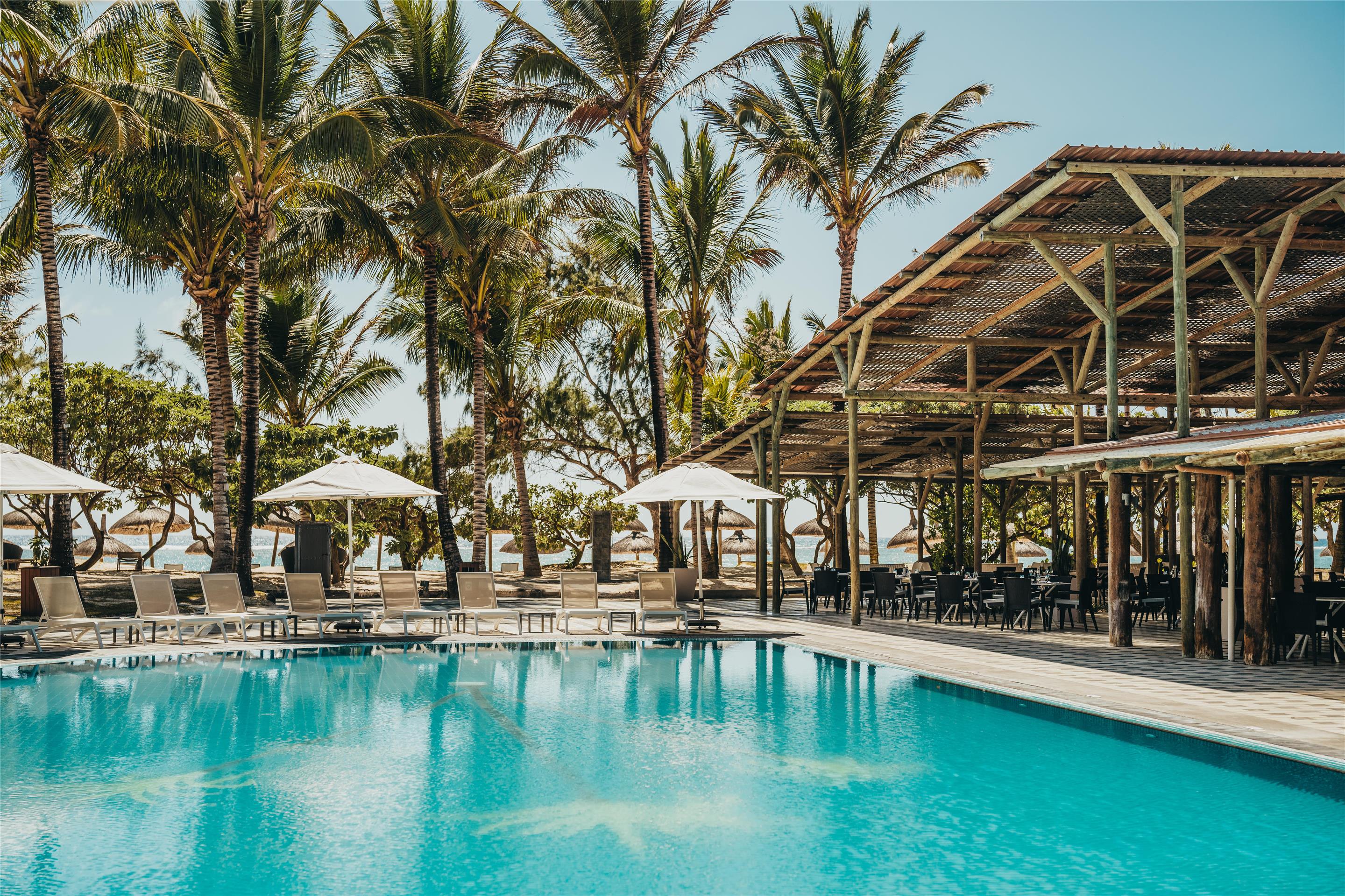 Crystals Beach Resort Belle Mare
