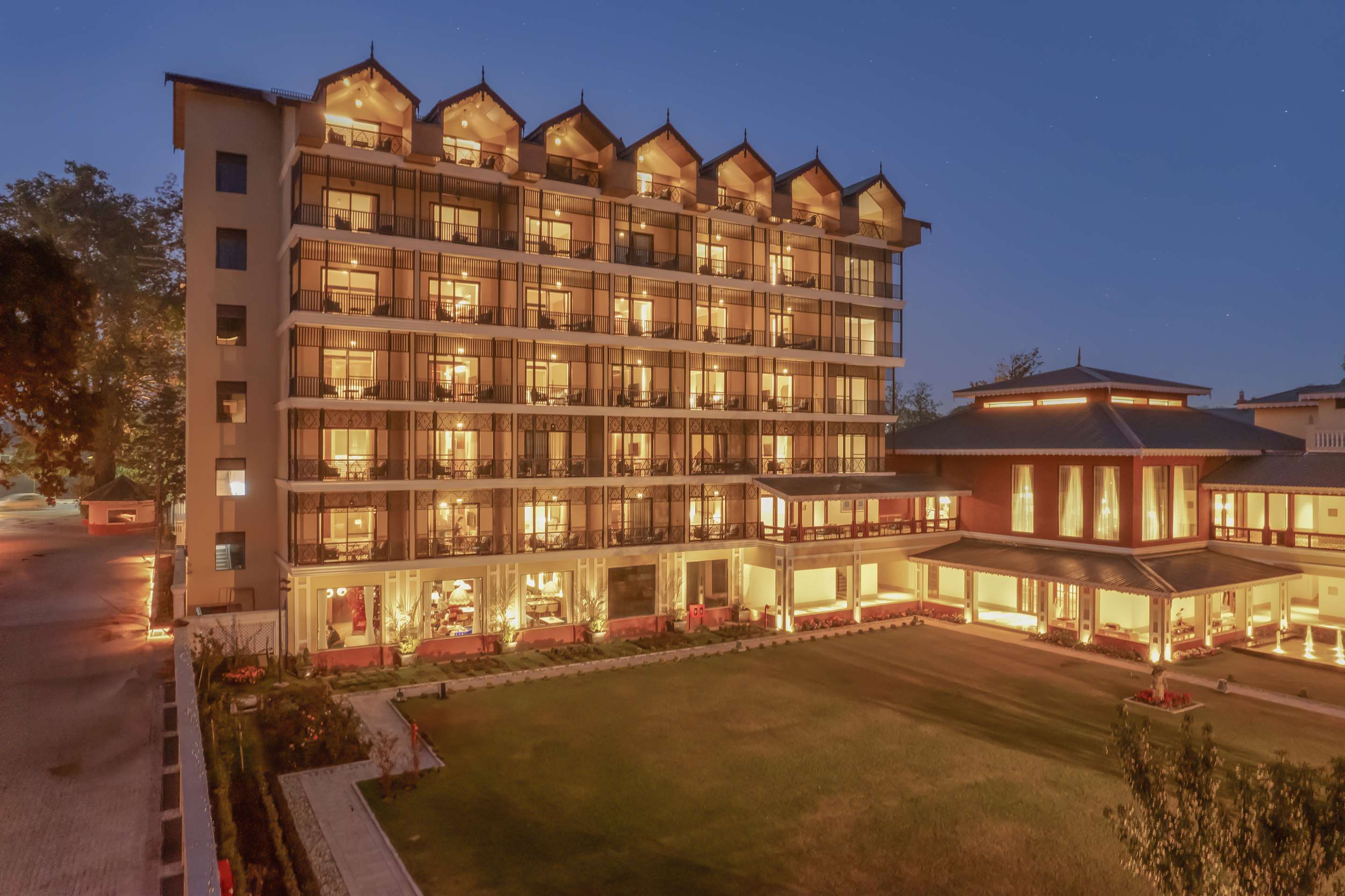 Radisson Collection Hotel and Spa, Riverfront Srinagar