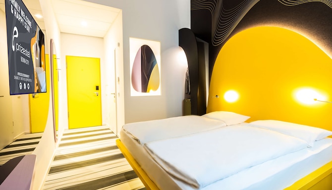 Prize by Radisson, Bonn City