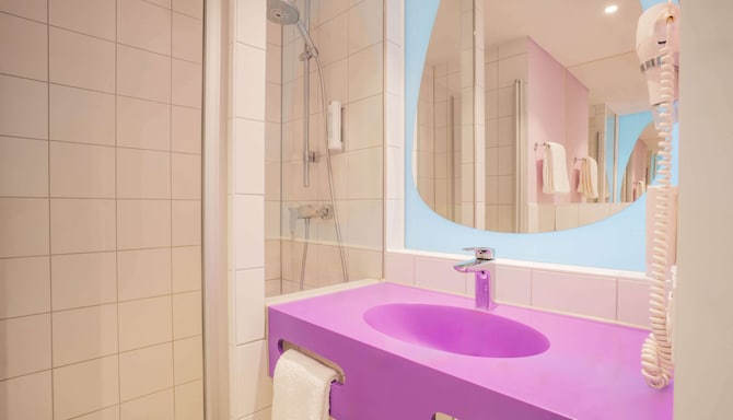 Prize by Radisson, Erfurt City - Bad im Gästezimmer