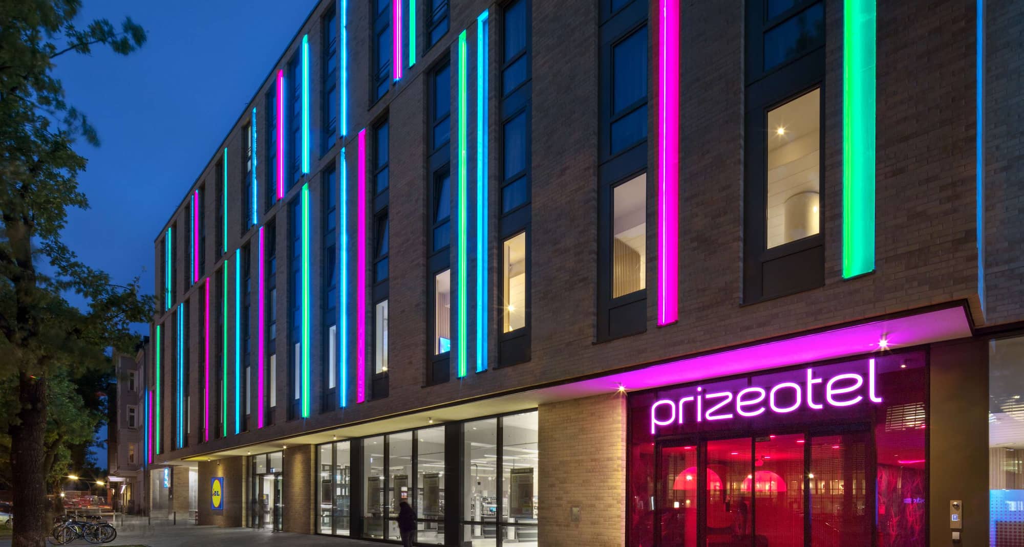 Prize by Radisson, Hamburg St. Pauli - Vy över fasaden