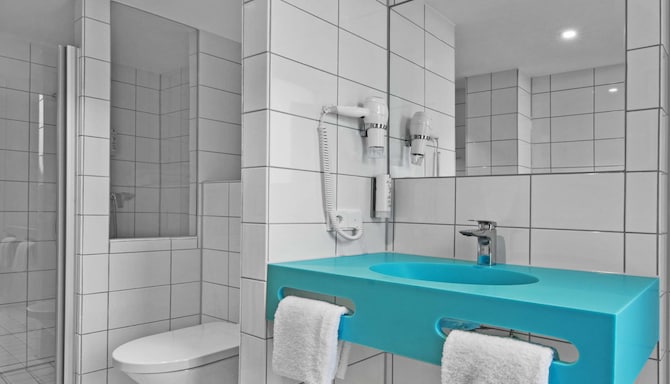 Prize by Radisson, Hamburg St. Pauli - Design Room Superior bathroom