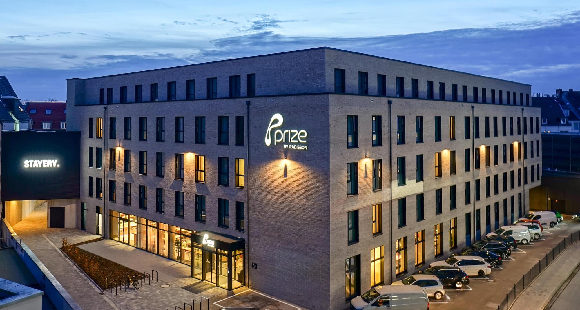 Prize by Radisson, Osnabrück - Facade Night