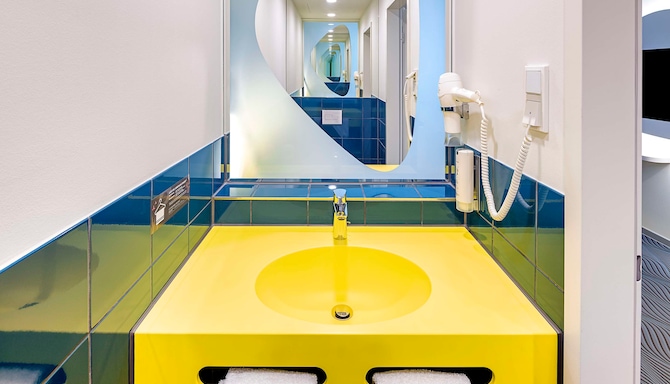 prizeotel Dortmund-City - Guest Room bathroom