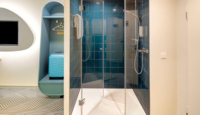 prizeotel Dortmund-City - Guest Room bathroom