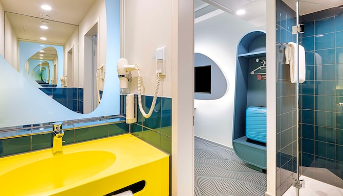 prizeotel Dortmund-City - Guest Room bathroom