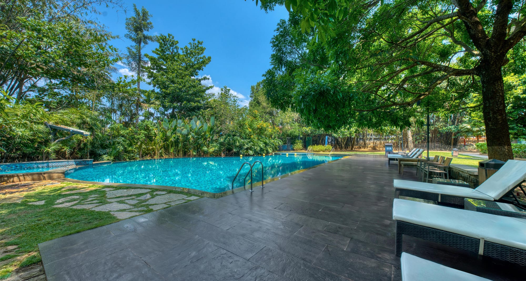 Purple Palms Resort & Spa Coorg, a member of Radisson Individuals Premier - Pool