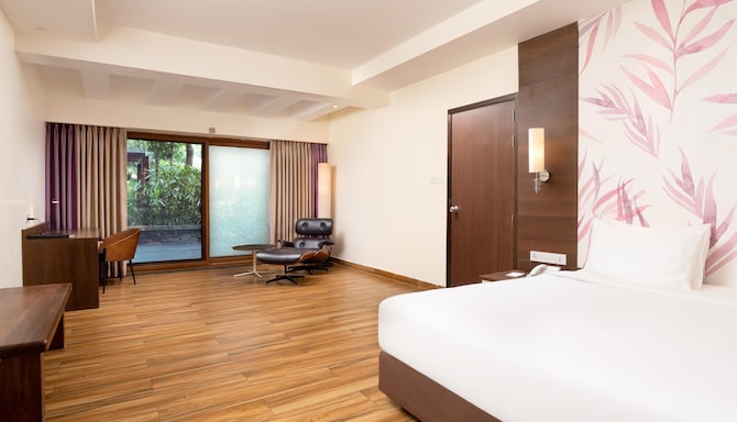 Purple Palms Resort & Spa Coorg, a member of Radisson Individuals Premier - Suite