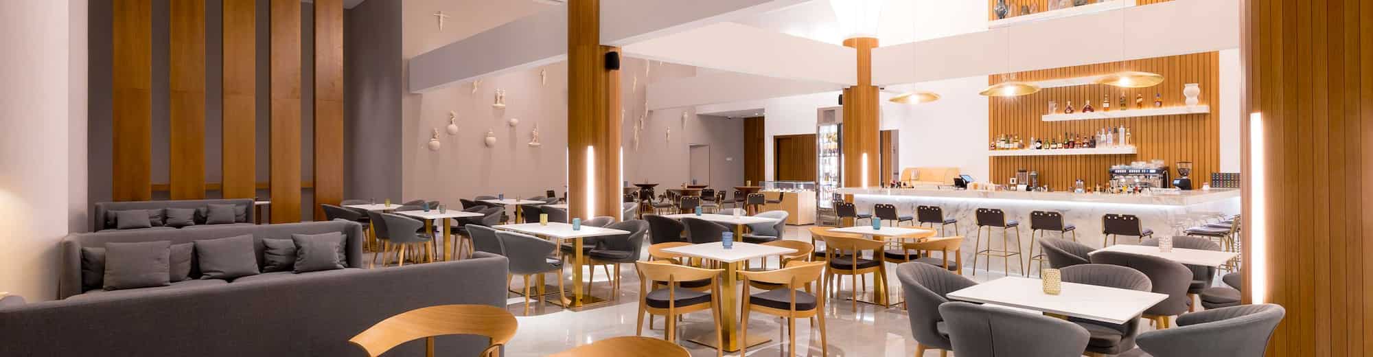 Radisson Beach Resort Larnaca - Lounge Bar