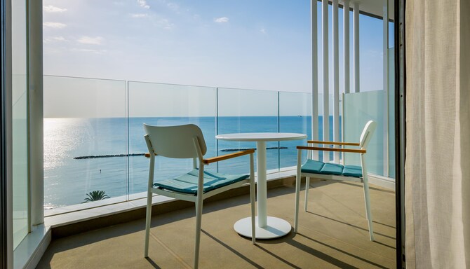 Radisson Beach Resort Larnaca - Superior Room Balcony Sea view