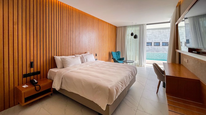 Radisson Beach Resort Larnaca - Swim Up Room