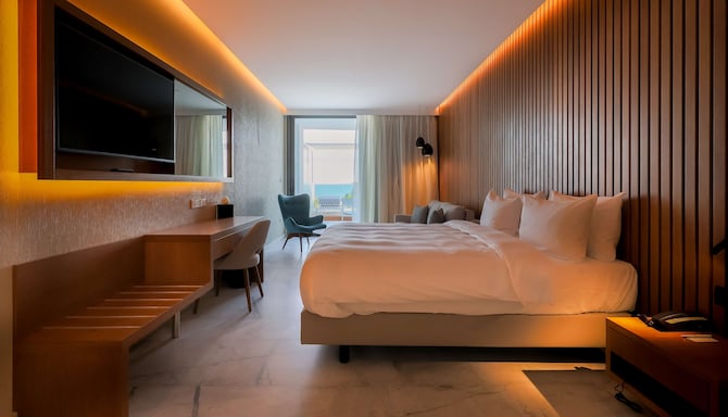 Radisson Beach Resort Larnaca - Superior Room with balcony and sea view