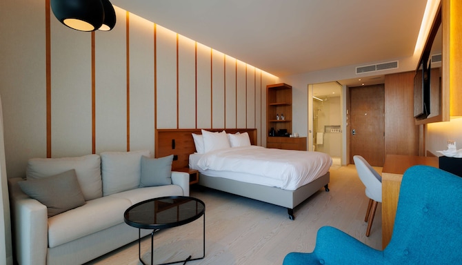 Radisson Beach Resort Larnaca - Superior Room with balcony and sea view