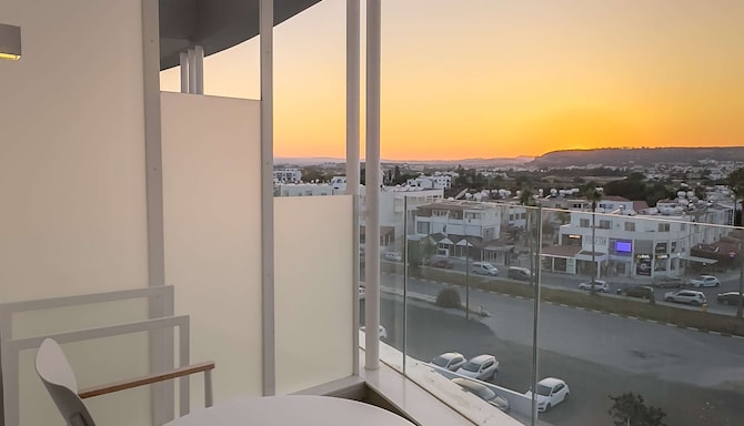 Radisson Beach Resort Larnaca - Standard Room inland view