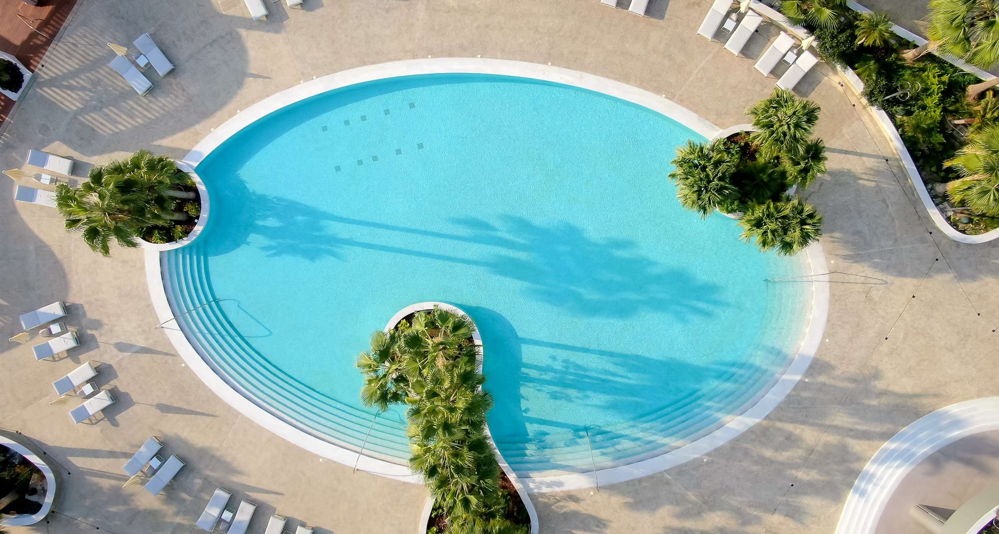 Radisson Beach Resort Larnaca - Pool