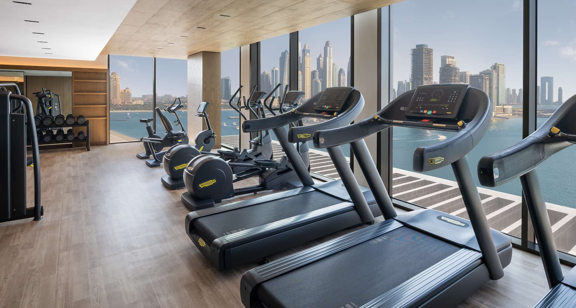 Radisson Beach Resort Palm Jumeirah Dubai - Gym