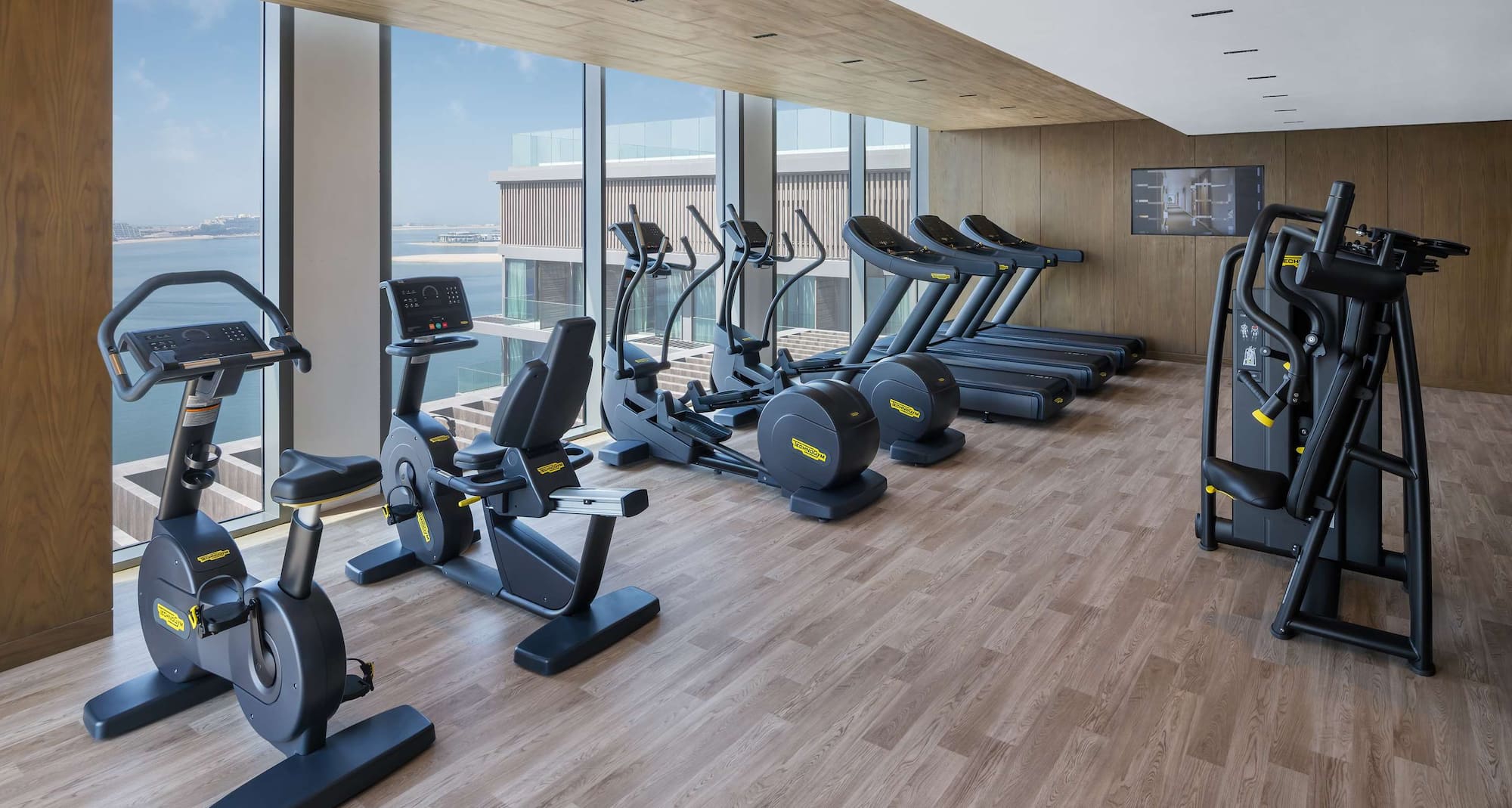 Radisson Beach Resort Palm Jumeirah Dubai - Gym