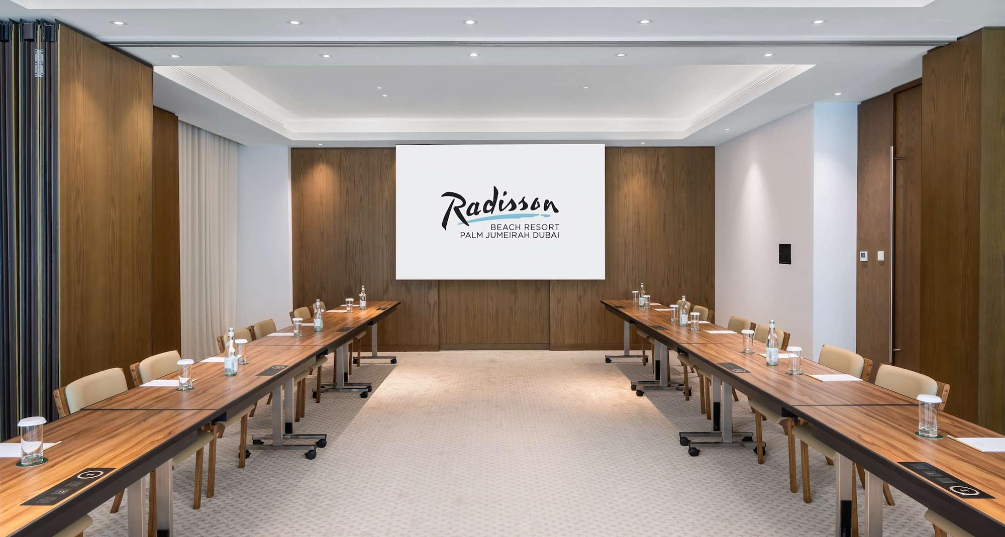 Radisson Beach Resort Palm Jumeirah Dubai - Meeting Room