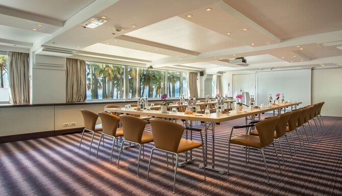 Radisson Blu 1835 Hotel and Thalasso, Cannes – Tagungsraum