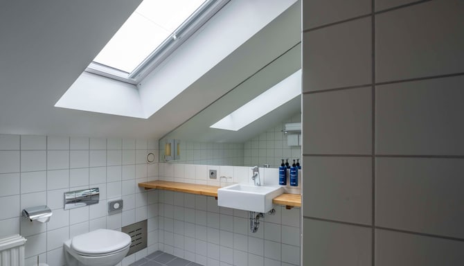 Radisson Blu 1919 Hotel, Reykjavik - Individual Room bathroom