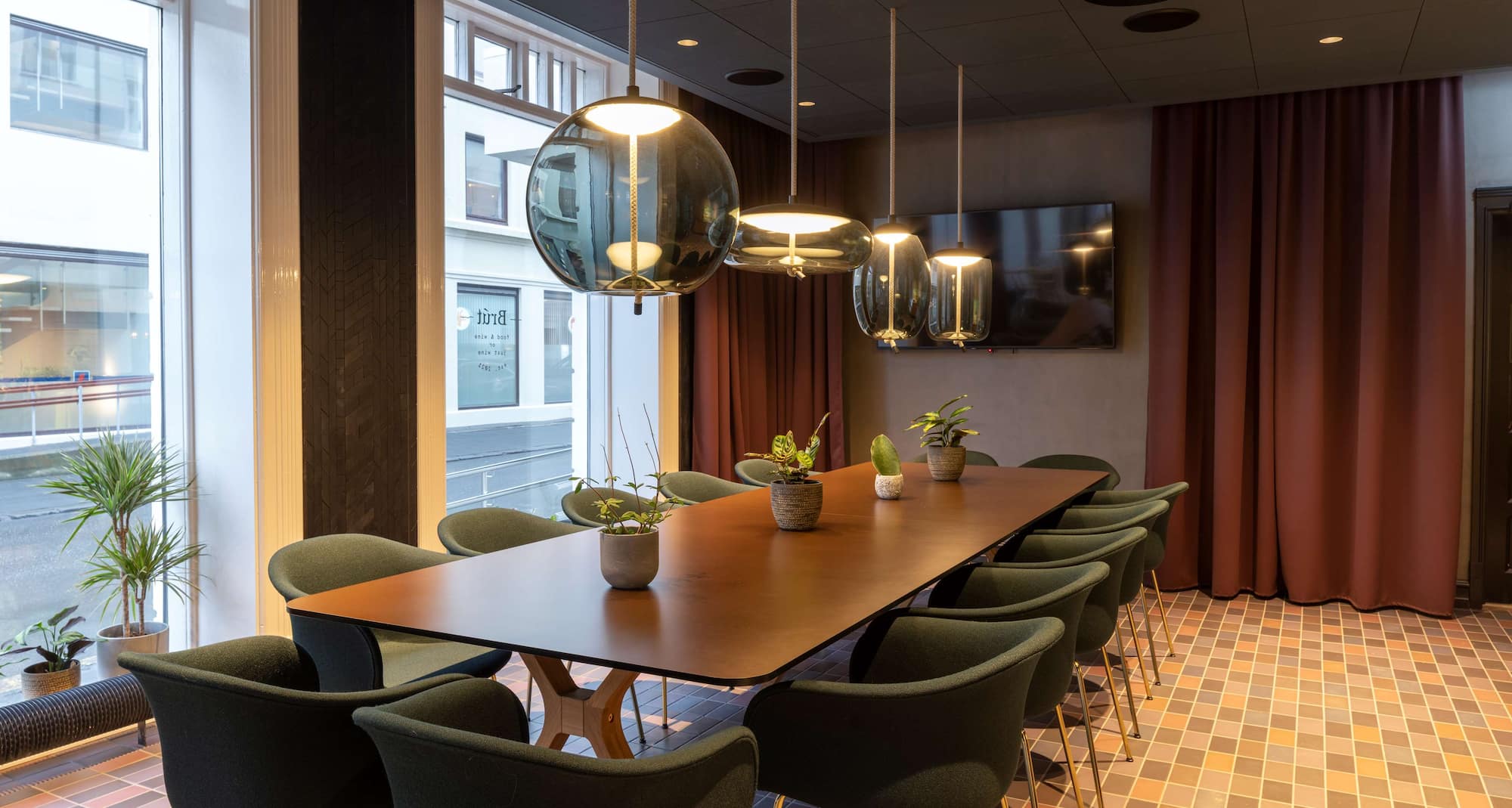 Radisson Blu 1919 Hotel, Reykjavik - Gullfoss meeting room with view