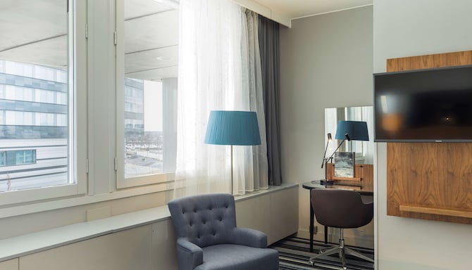 Radisson Blu Airport Terminal Hotel, Stockholm-Arlanda Airport - Superior Room Scandinavian Style