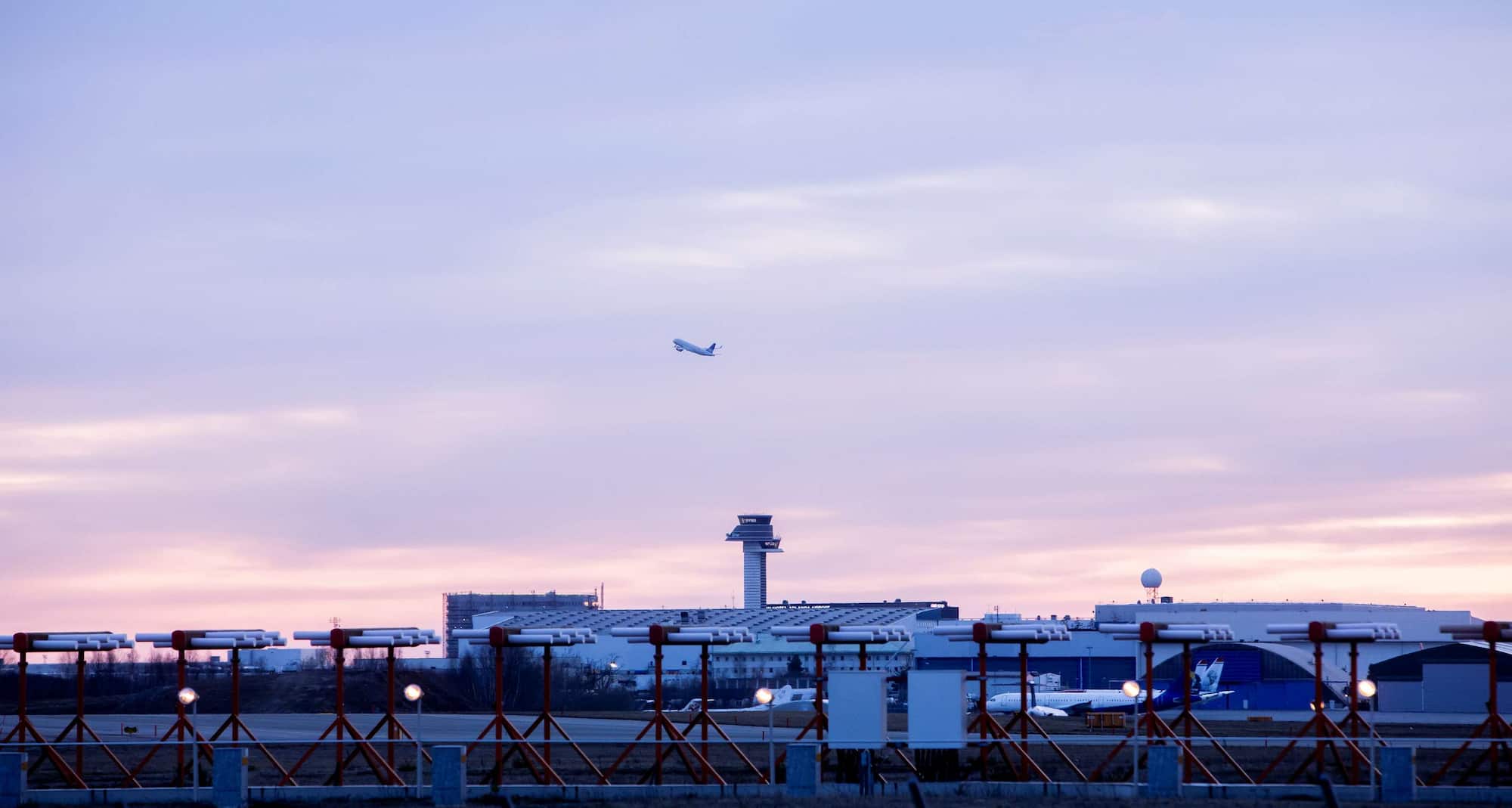 Radisson Blu Airport Terminal Hotel, Stockholm-Arlanda Airport - Exterior view airport