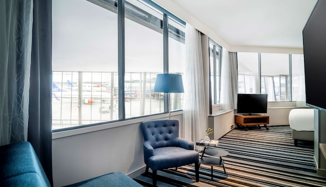 Radisson Blu Airport Terminal Hotel, Stockholm-Arlanda Airport - Suite