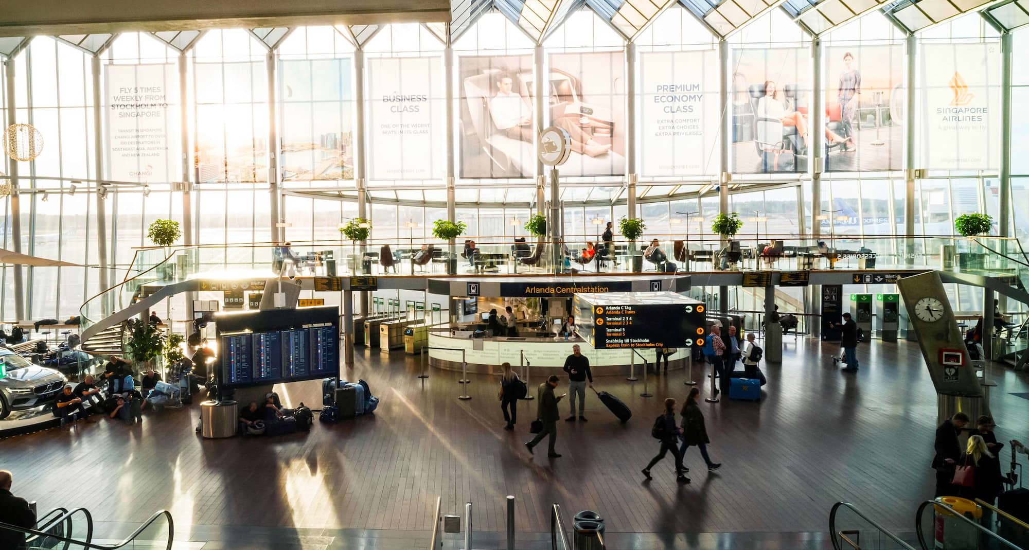 Radisson Blu Airport Terminal Hotel, Stockholm-Arlanda Airport - Exteriör på flygplatssidan SkyCity