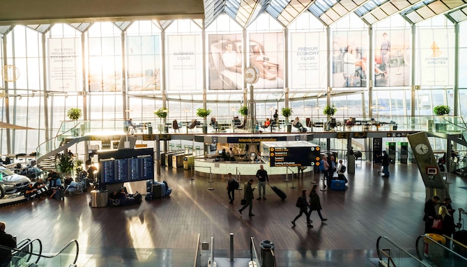 Radisson Blu Airport Terminal Hotel, Stockholm-Arlanda Airport - View - Superior Terminal View