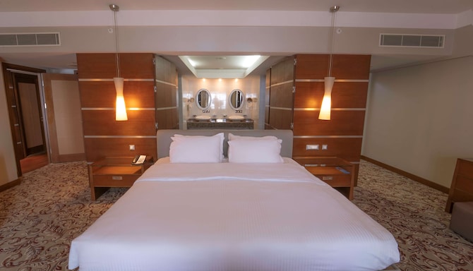 Radisson Blu Al Mahary Hotel, Tripoli - Guest room