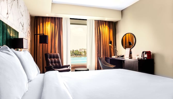 Radisson Blu Anchorage Hotel, Lagos VI. - Premium room with the view of the lagoon