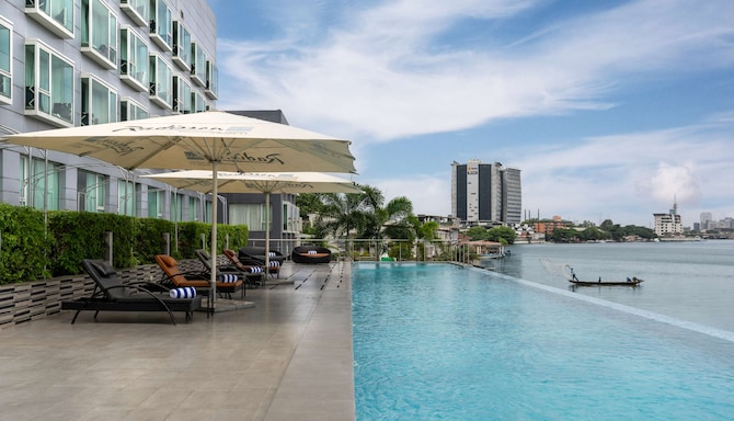 Radisson Blu Anchorage Hotel, Lagos V.I. - Swimming Pool