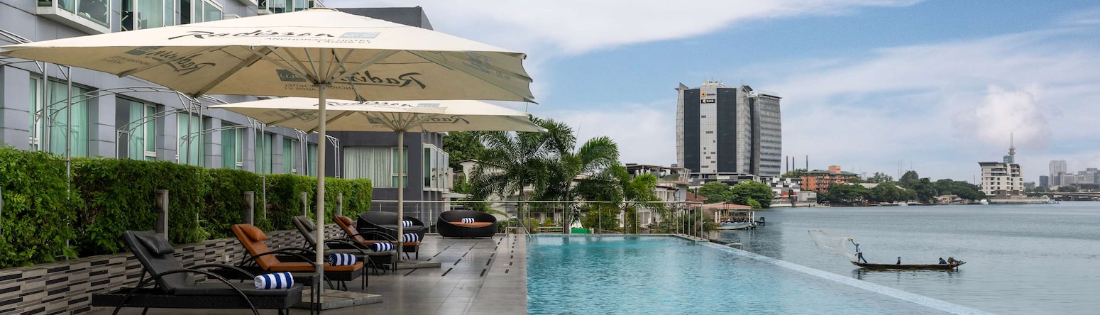 Radisson Blu Anchorage Hotel, Lagos V.I. - Swimming Pool