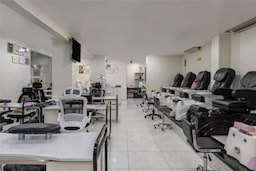 Radisson Blu Anchorage Hotel, Lagos V.I. - Momandi Beauty Salon