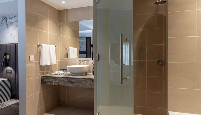 Radisson Blu Anchorage Hotel, Lagos V.I. - Bathroom