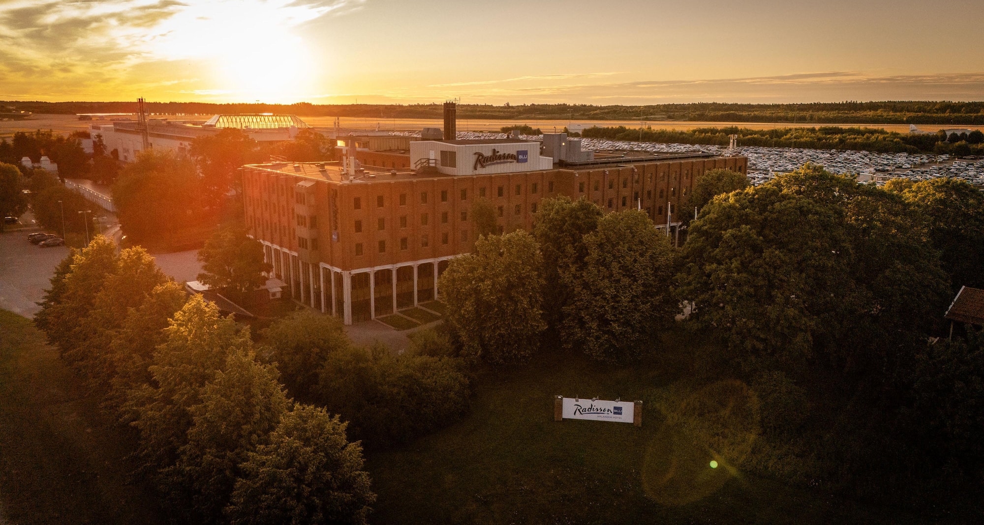 Radisson Blu Arlandia Hotel, Stockholm-Arlanda - Aussenansicht