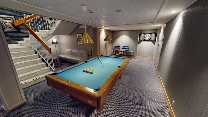 Radisson Blu Arlandia Hotel, Stockholm - Billiards room