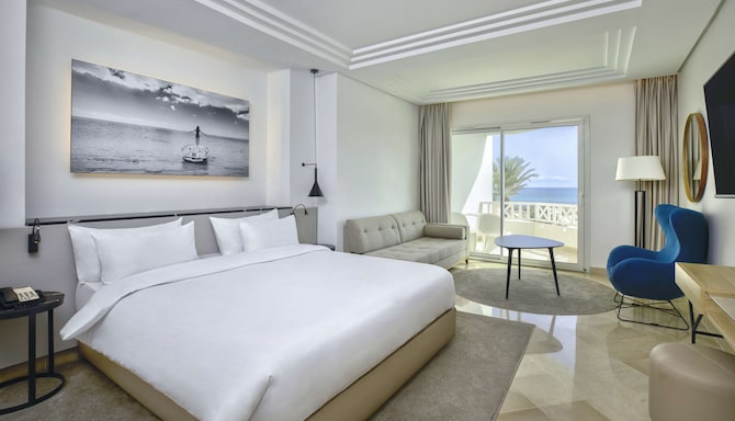 Radisson Blu Athénée Palace Resort & Thalasso, Djerba - Premium Room with balcony and lateral sea view