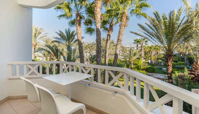 Radisson Blu Athénée Palace Resort & Thalasso, Djerba - Superior Room with Balcony orterrace
