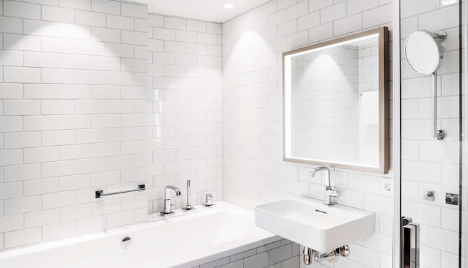 Radisson Blu Atlantic Hotel, Stavanger - Suite bathroom