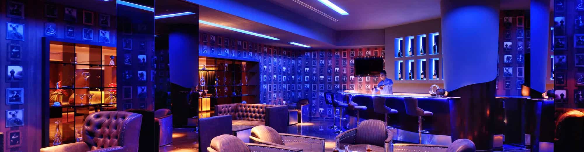 Radisson Blu Atria Bengaluru - Bar Lounge