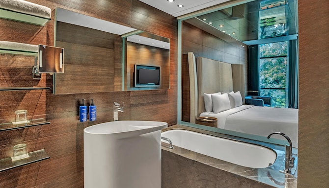 Radisson Blu Atria Bengaluru - Deluxe Room