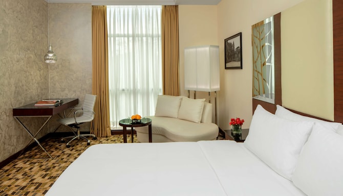 Radisson Blu Atria Bengaluru - Superior Room