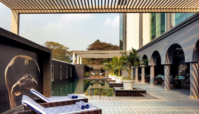 Radisson Blu Atria Bengaluru - Pool side